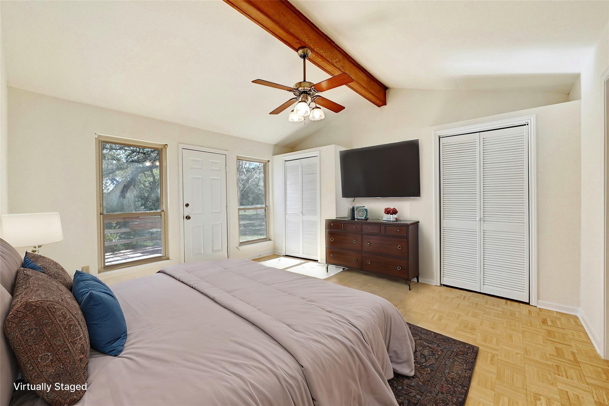713 Mountain DR