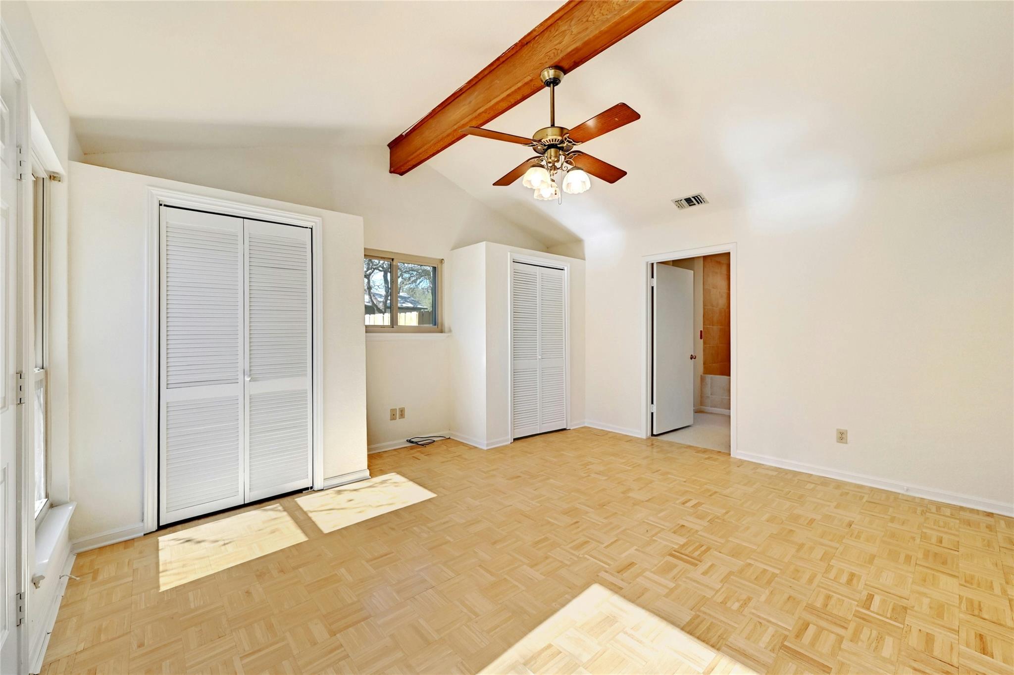 713 Mountain DR