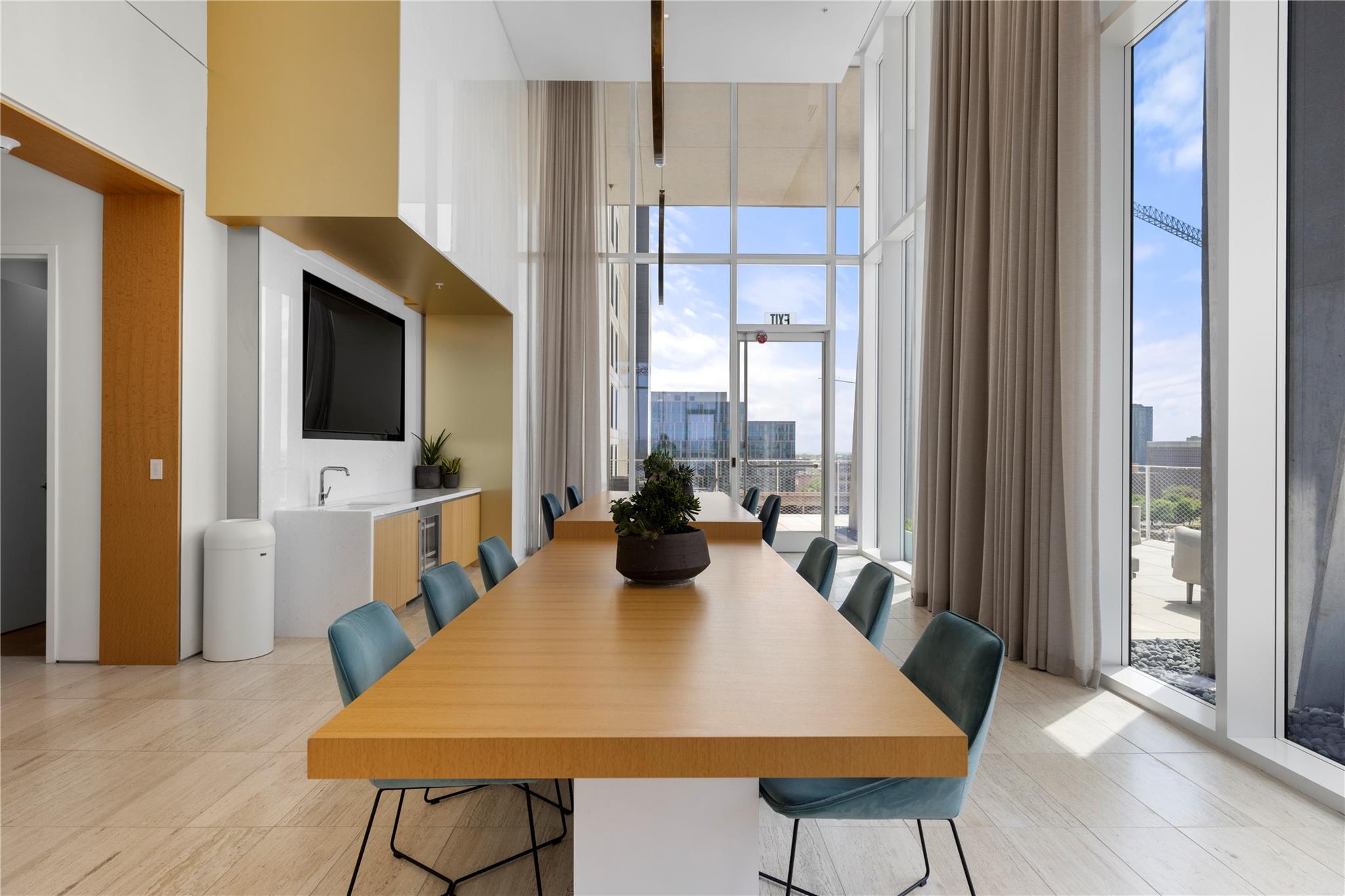 313 W 17th ST # 1702