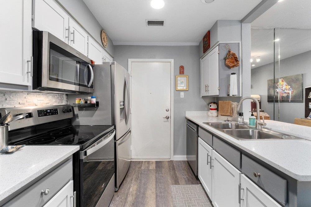 1501 W Barton Springs RD # 107