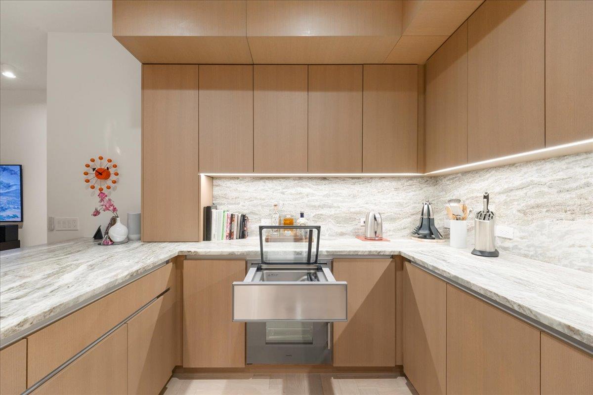 313 W 17th ST # 1104