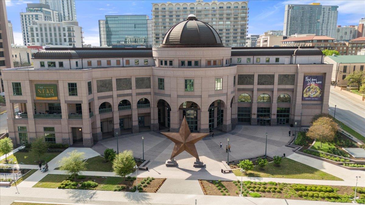 313 W 17th ST # 1104