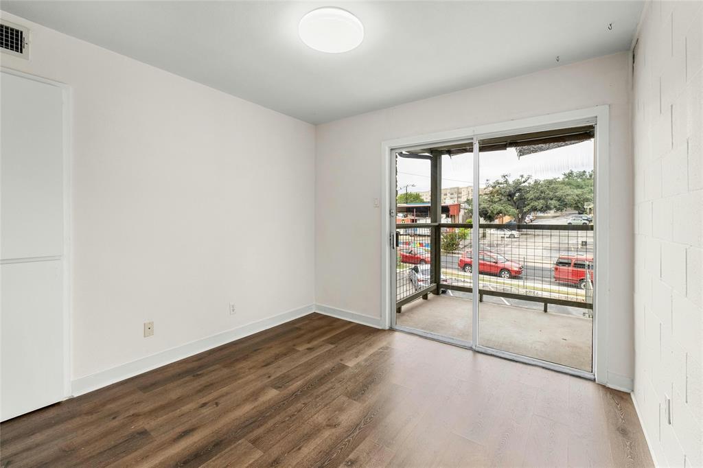 2303 East Side DR # 204
