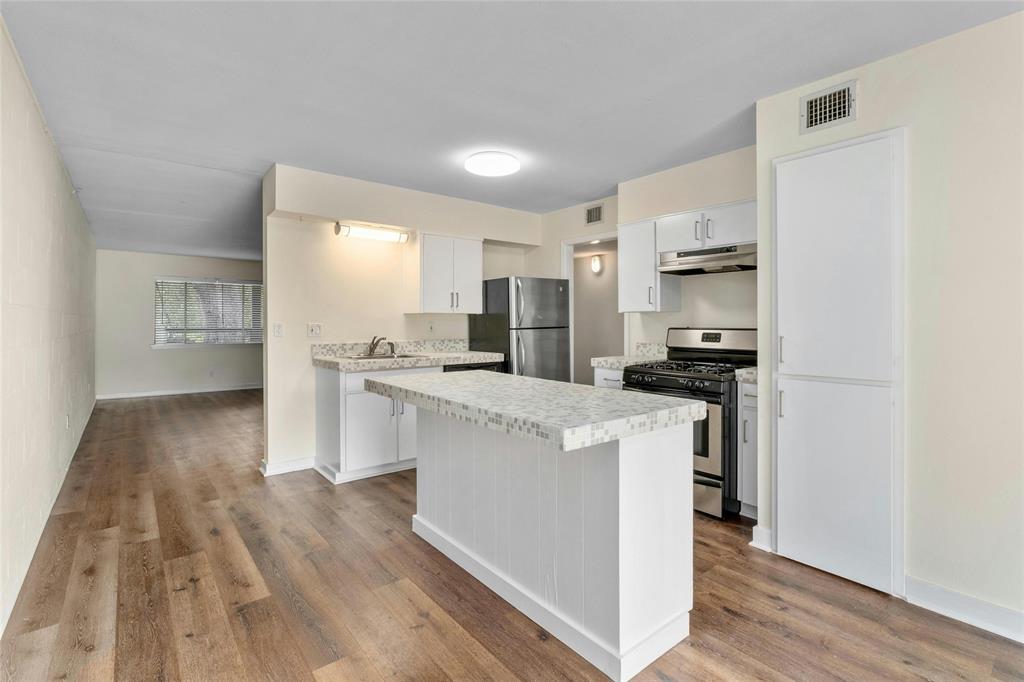2303 East Side DR # 204