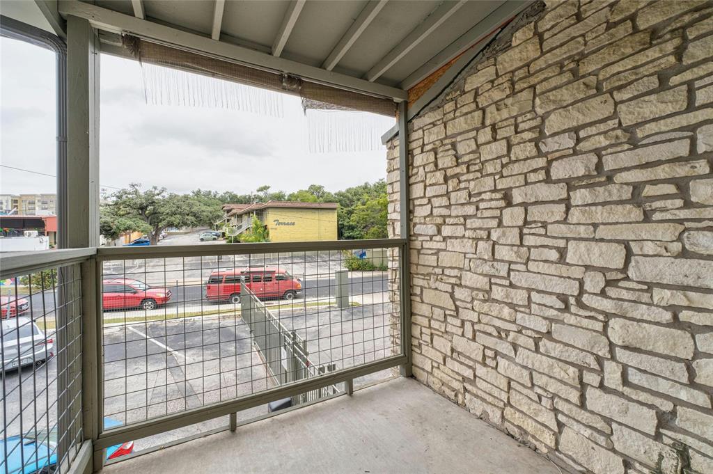 2303 East Side DR # 204