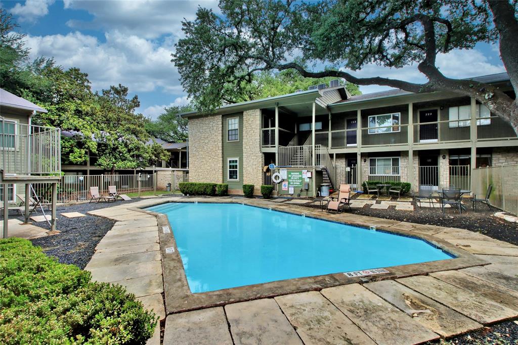 2303 East Side DR # 204