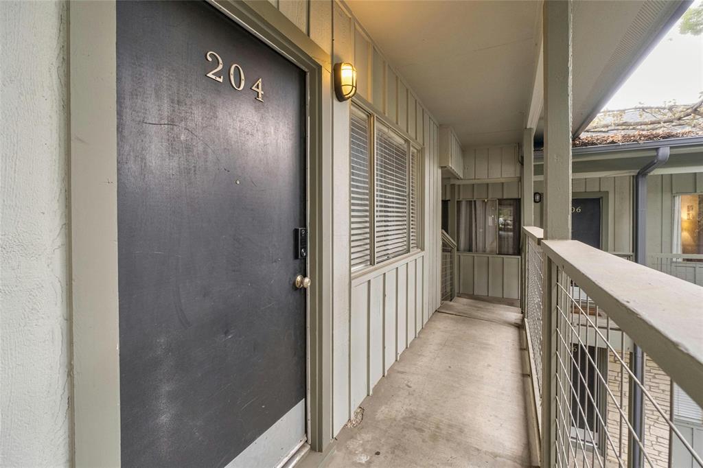 2303 East Side DR # 204