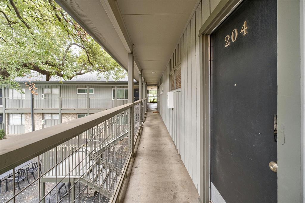 2303 East Side DR # 204