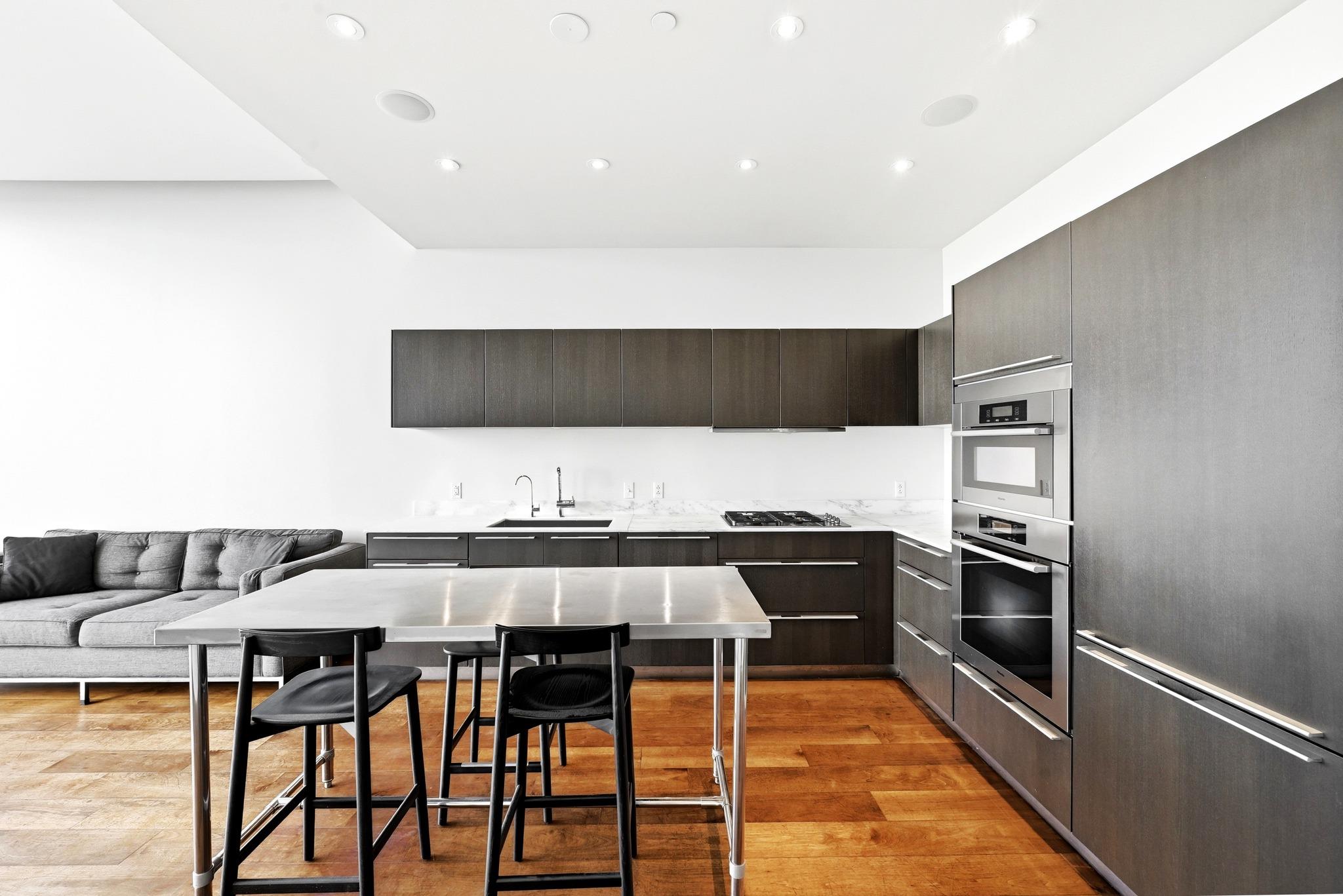 210 Lavaca ST # 2602