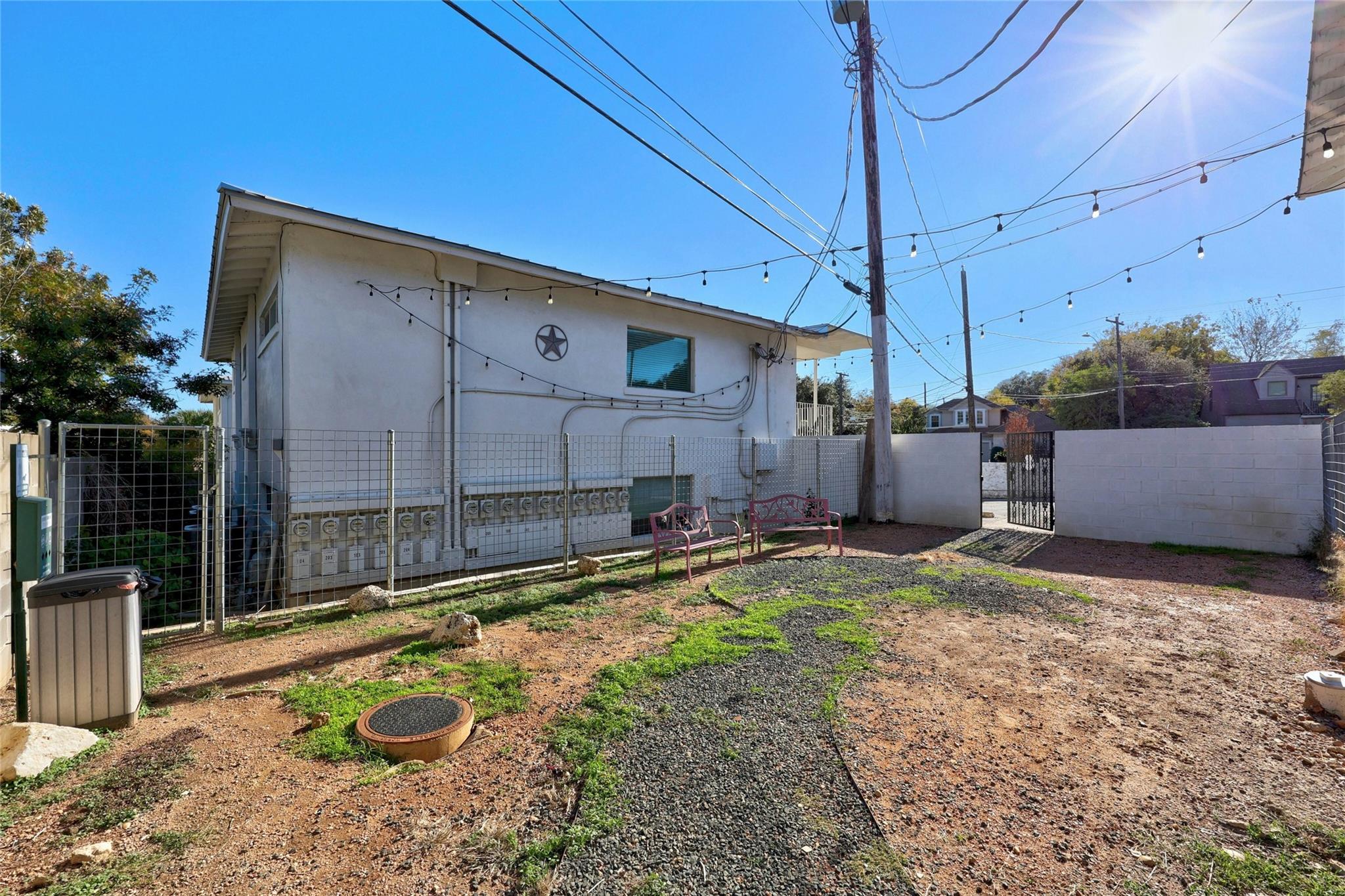 1208 Enfield RD # 202