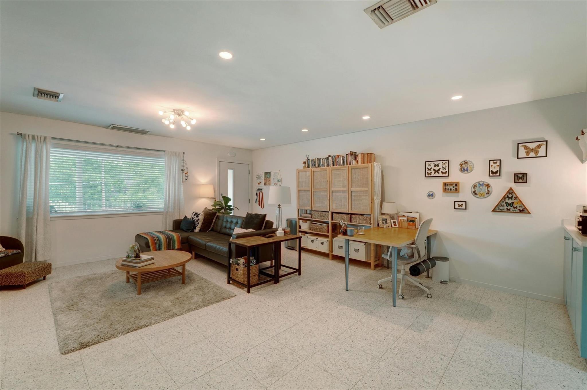 1208 Enfield RD # 202