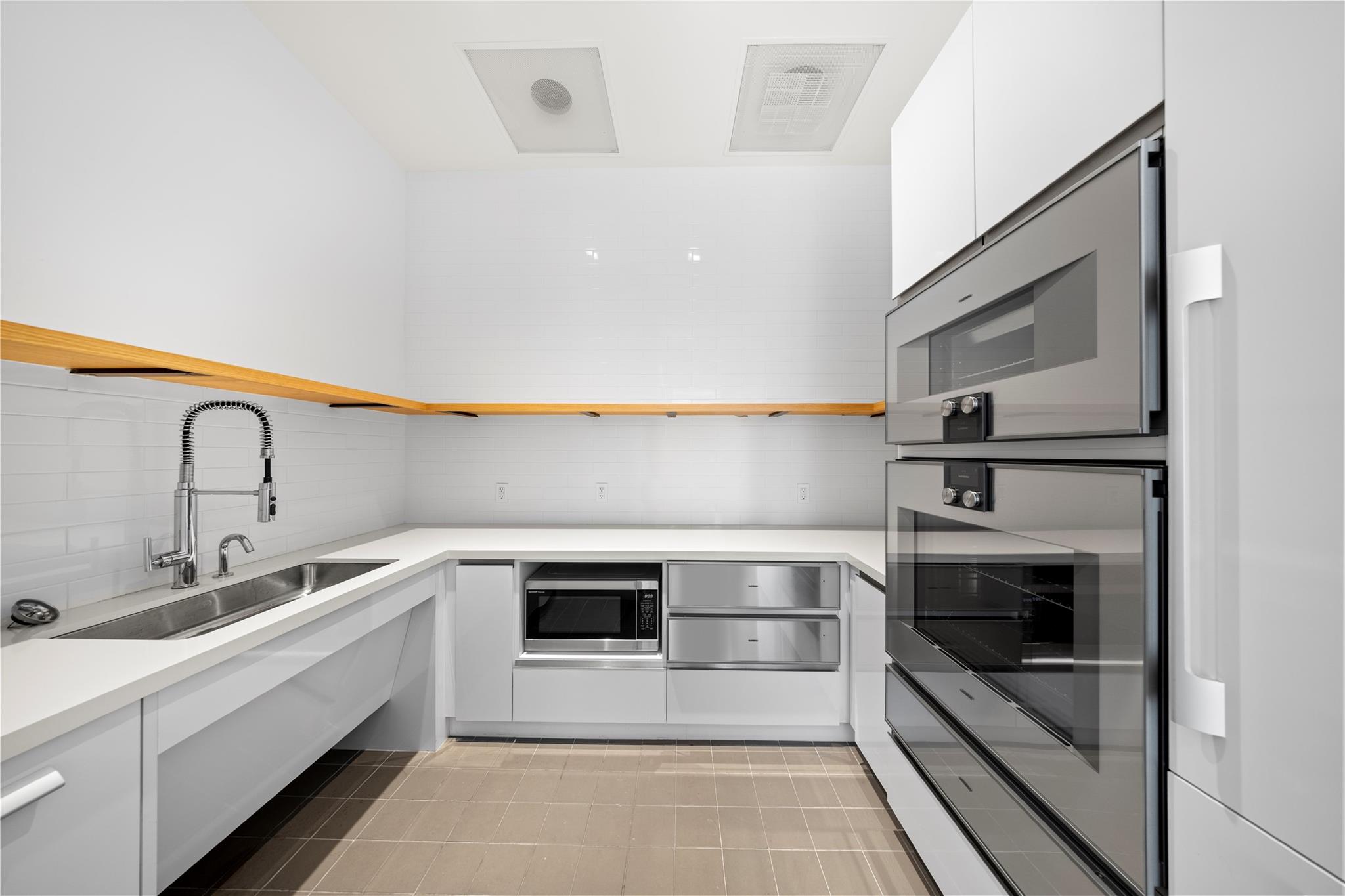 313 W 17th ST # 1807