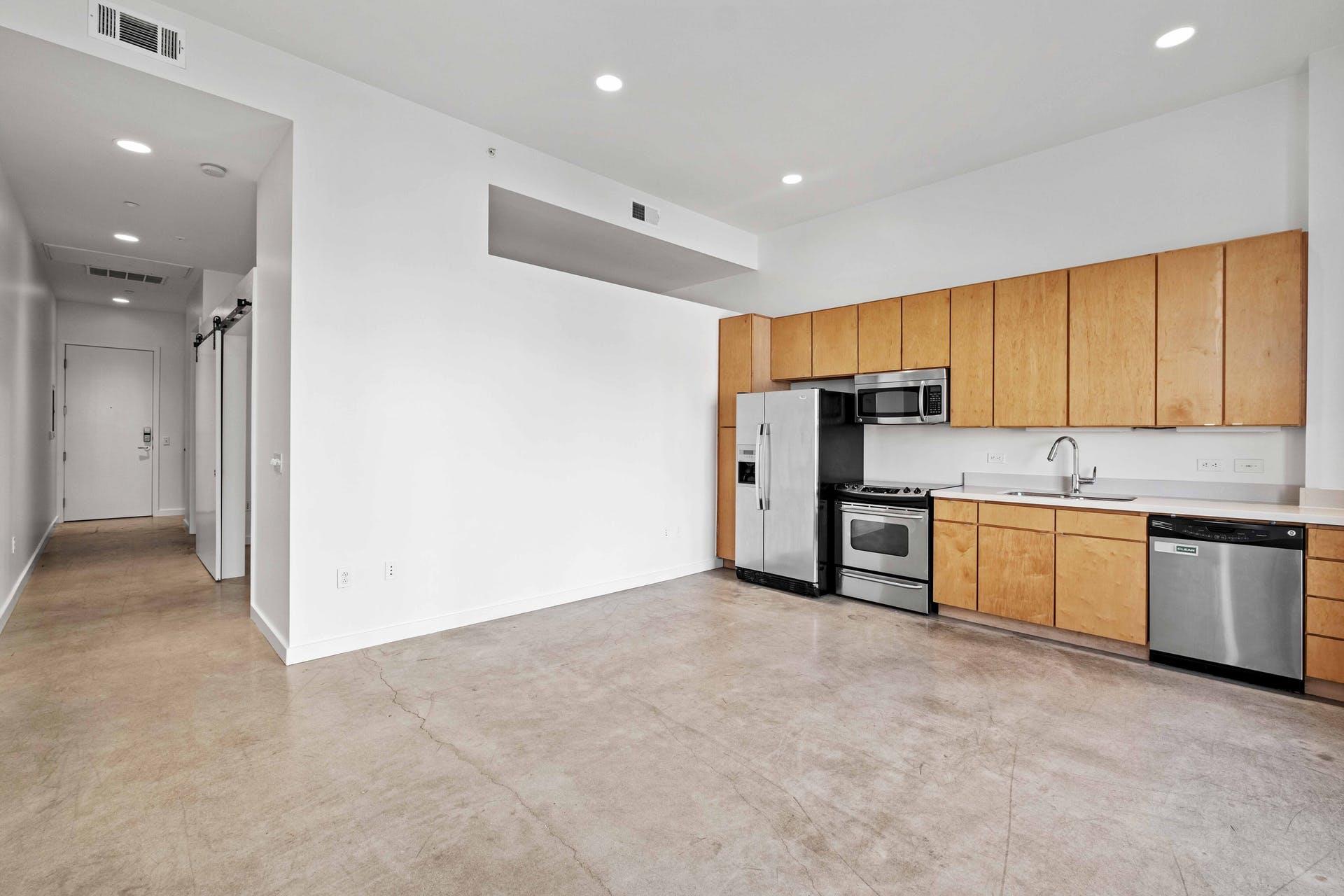 507 Sabine ST # 304