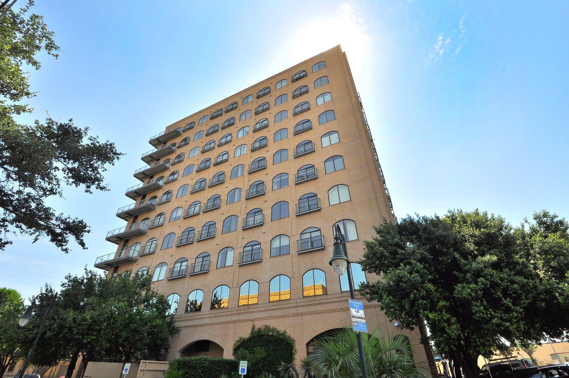 507 Sabine ST # 304
