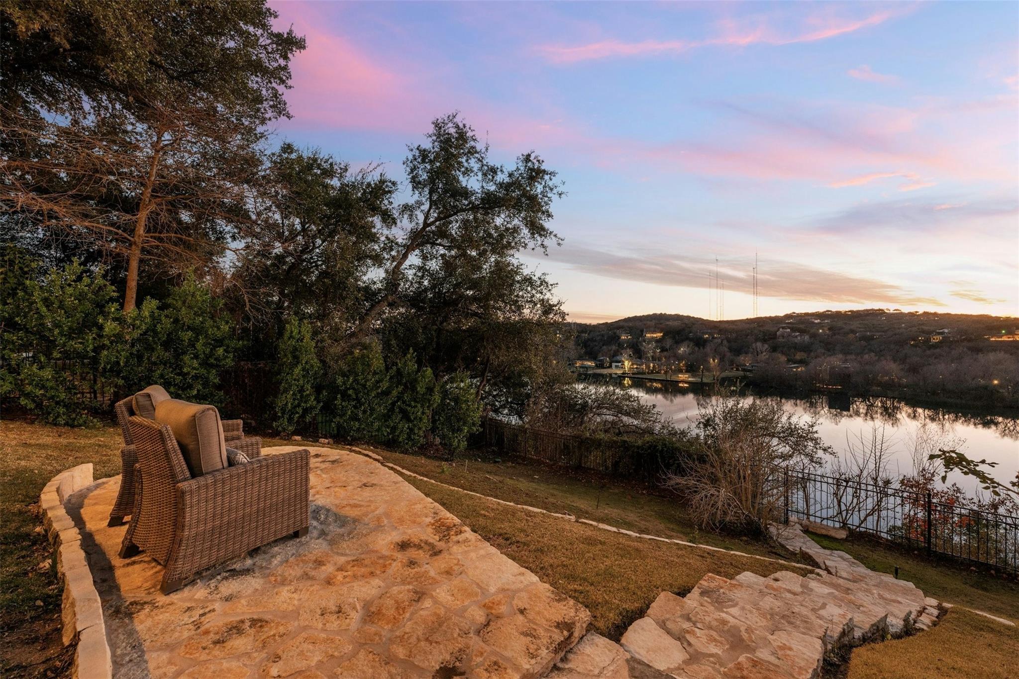 5606 CRAGGY PT