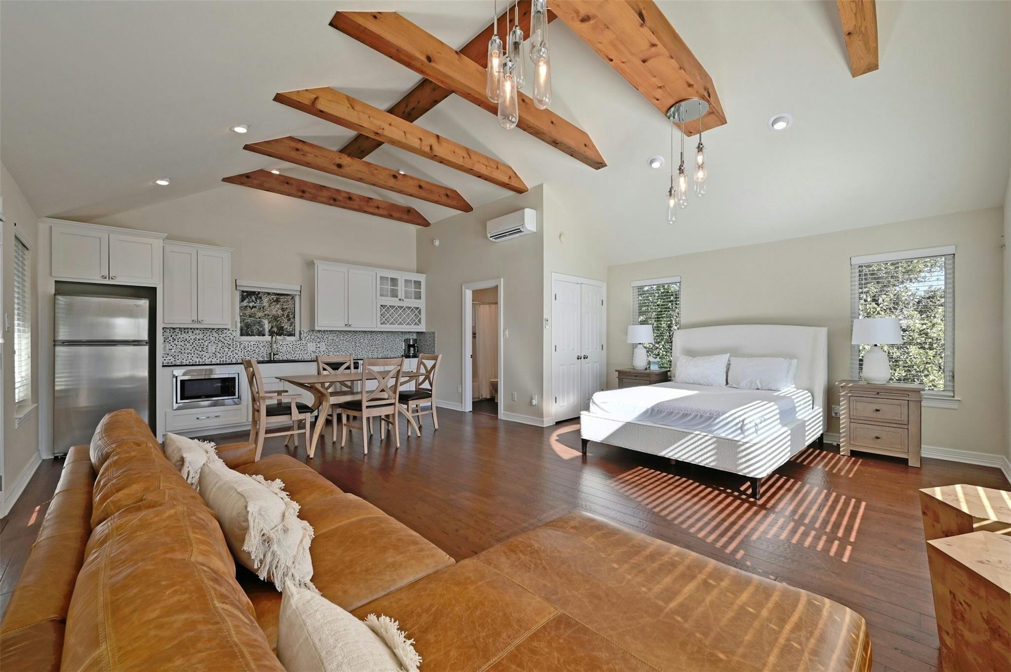 5606 CRAGGY PT