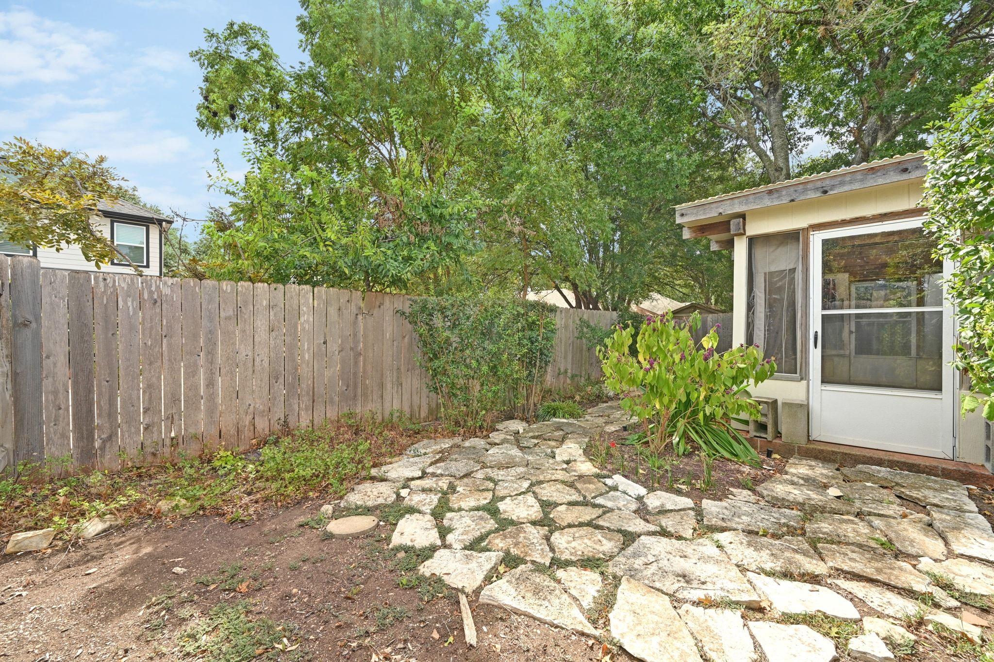 9401 Notches DR