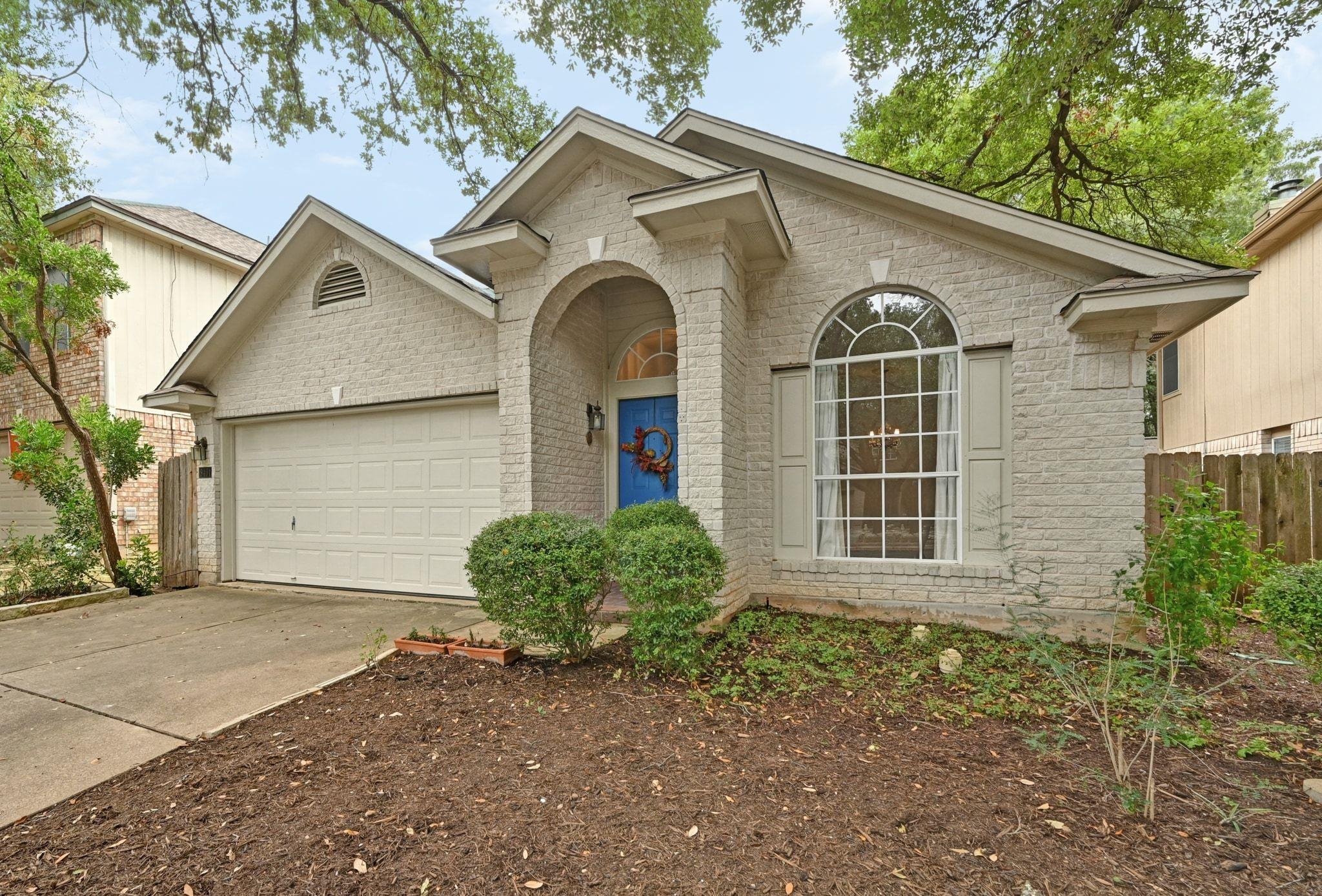 9401 Notches DR