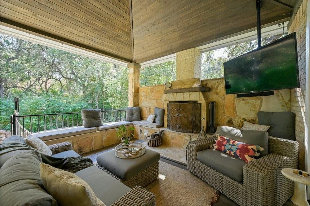4320 Rio Robles DR