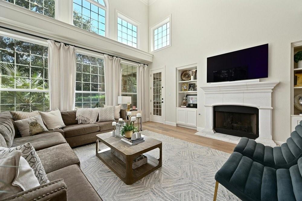 4320 Rio Robles DR