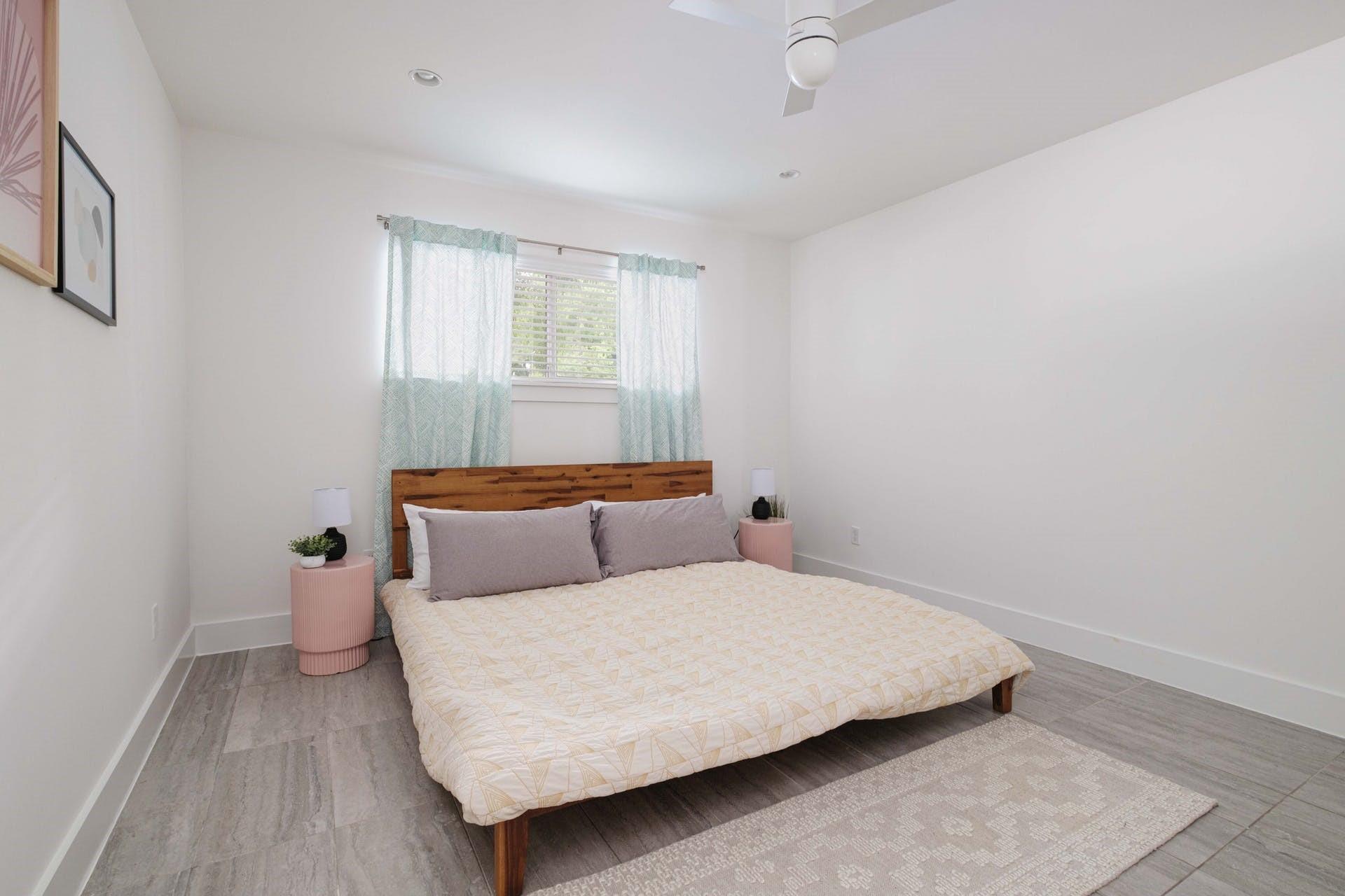 1208 Enfield RD # 106