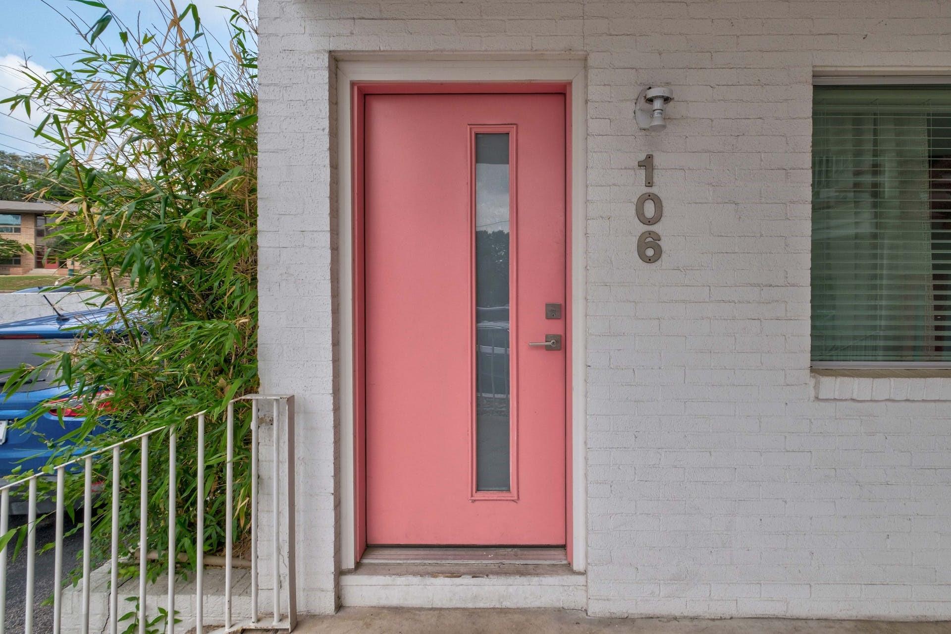 1208 Enfield RD # 106