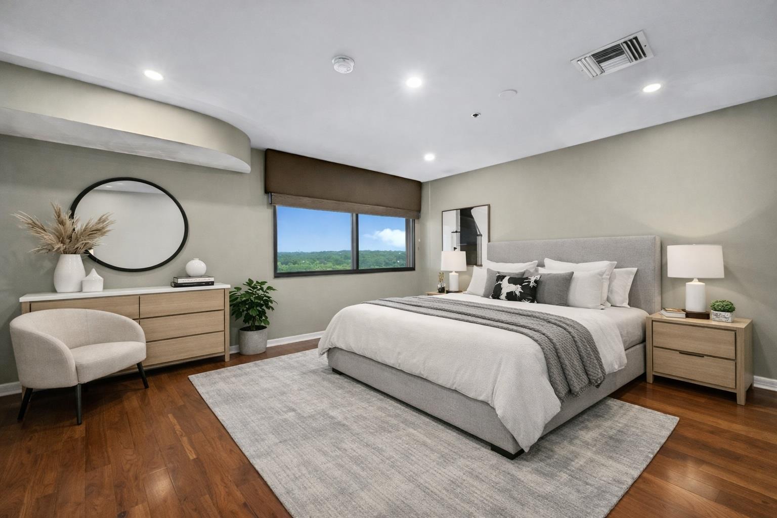 40 N Interstate Highway 35 Unit: 8C1