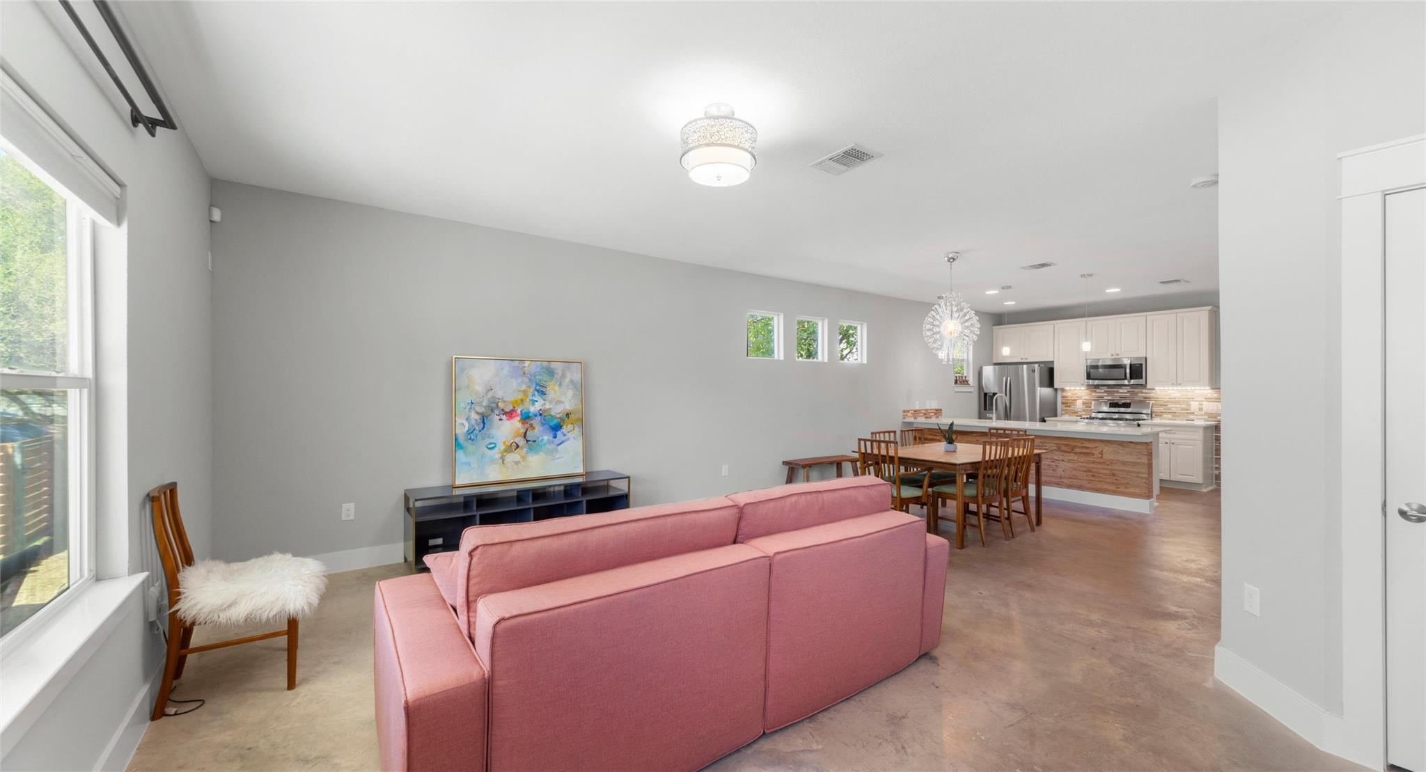 3104 Neal ST