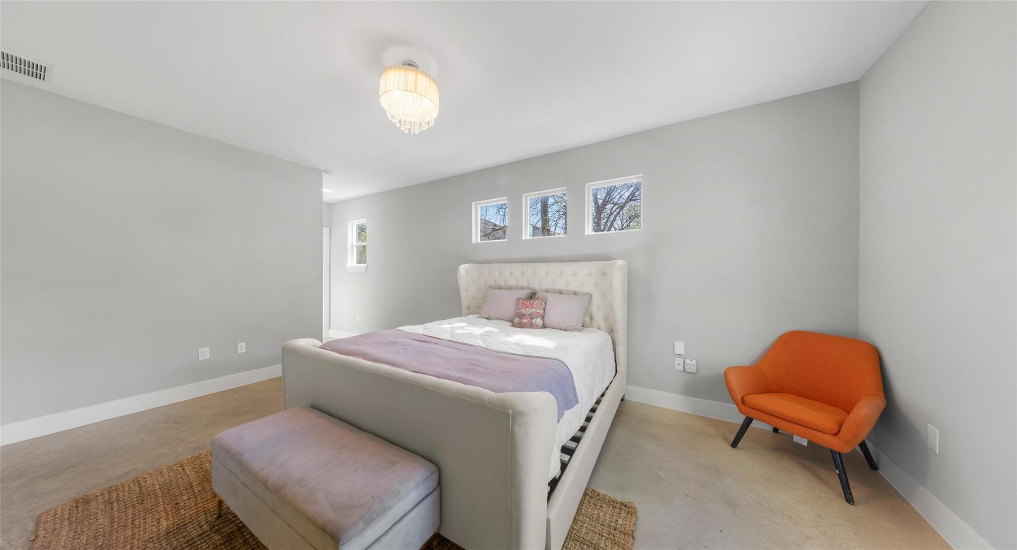 3104 Neal ST