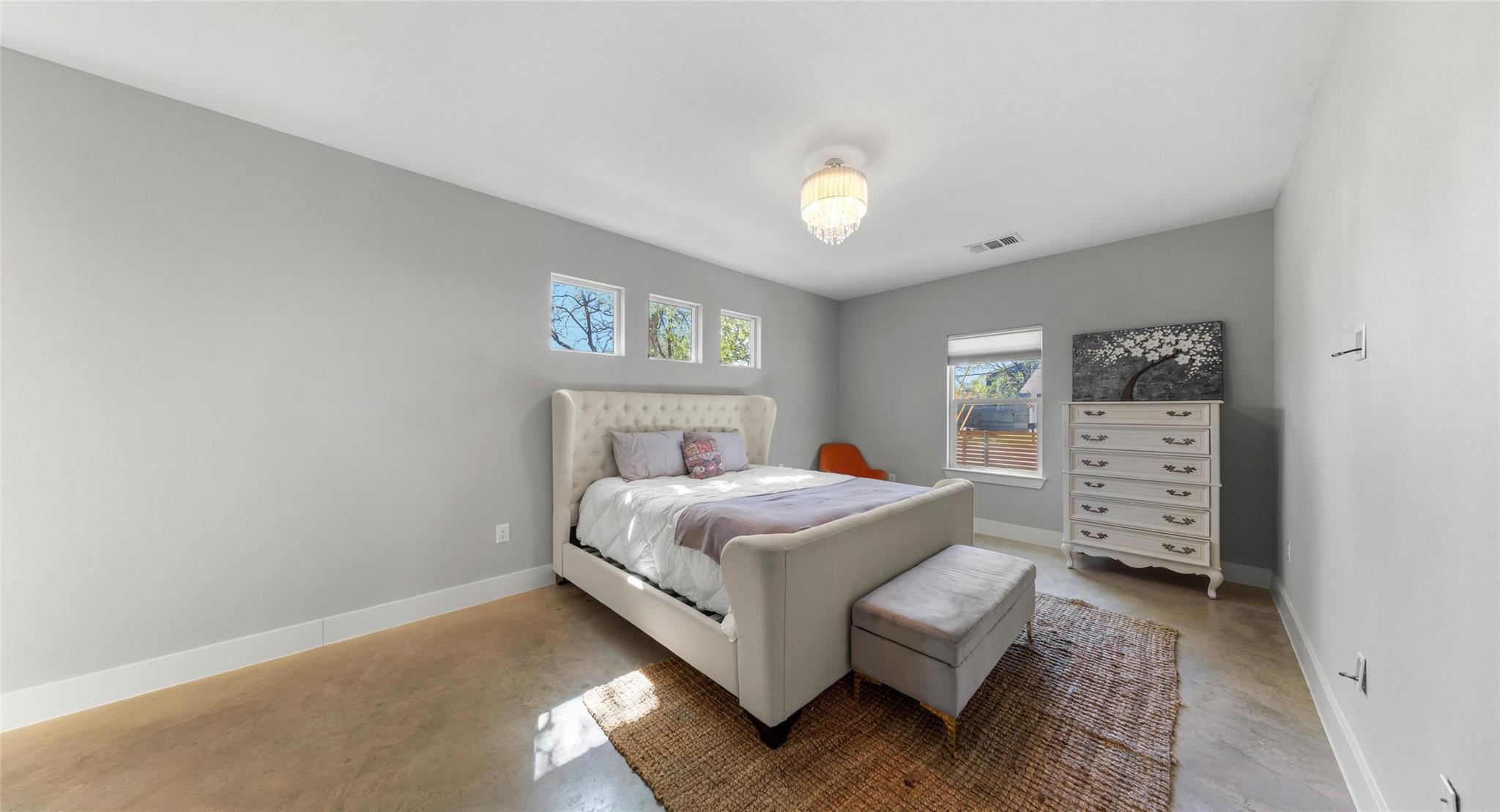 3104 Neal ST