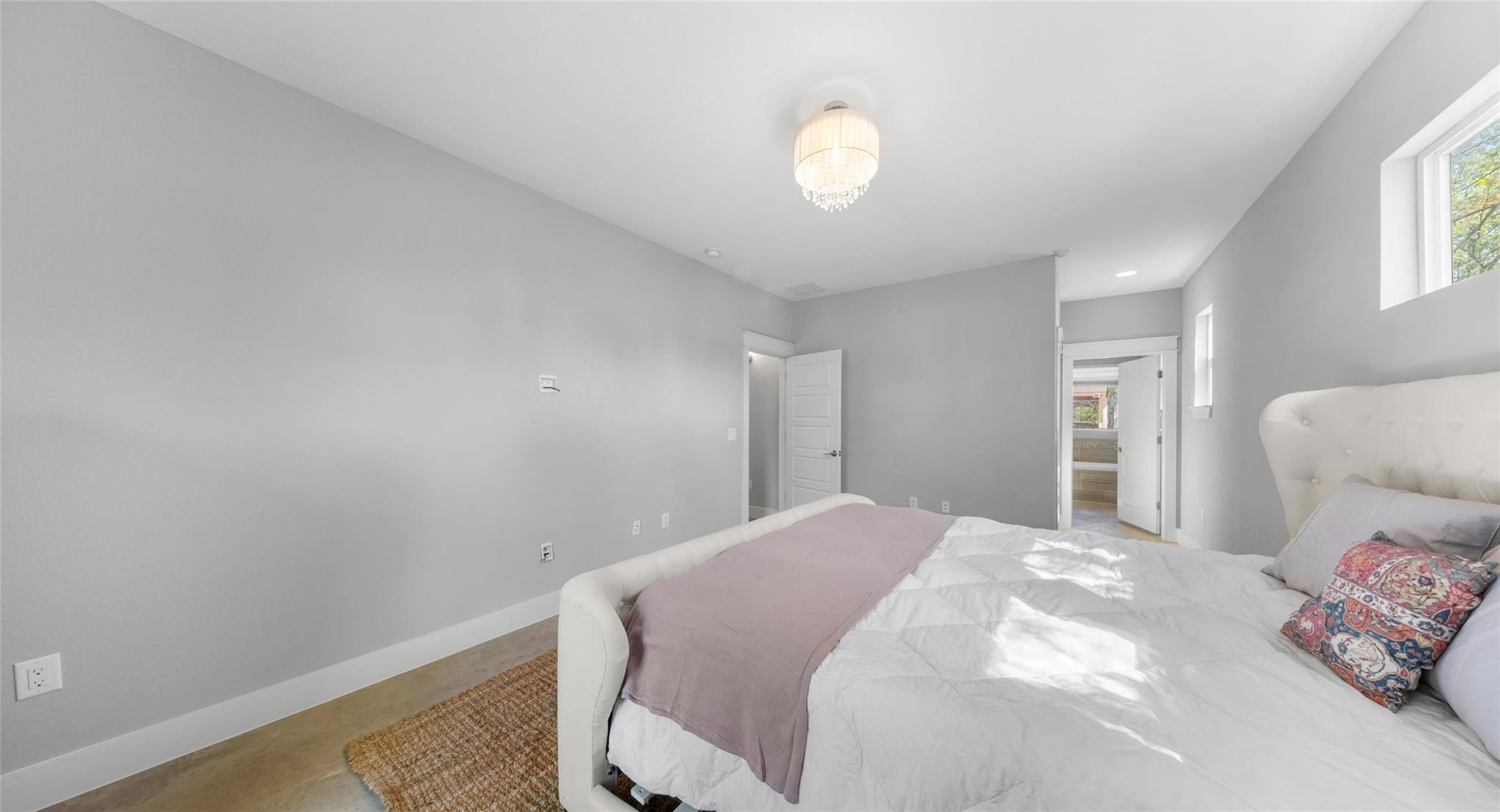 3104 Neal ST