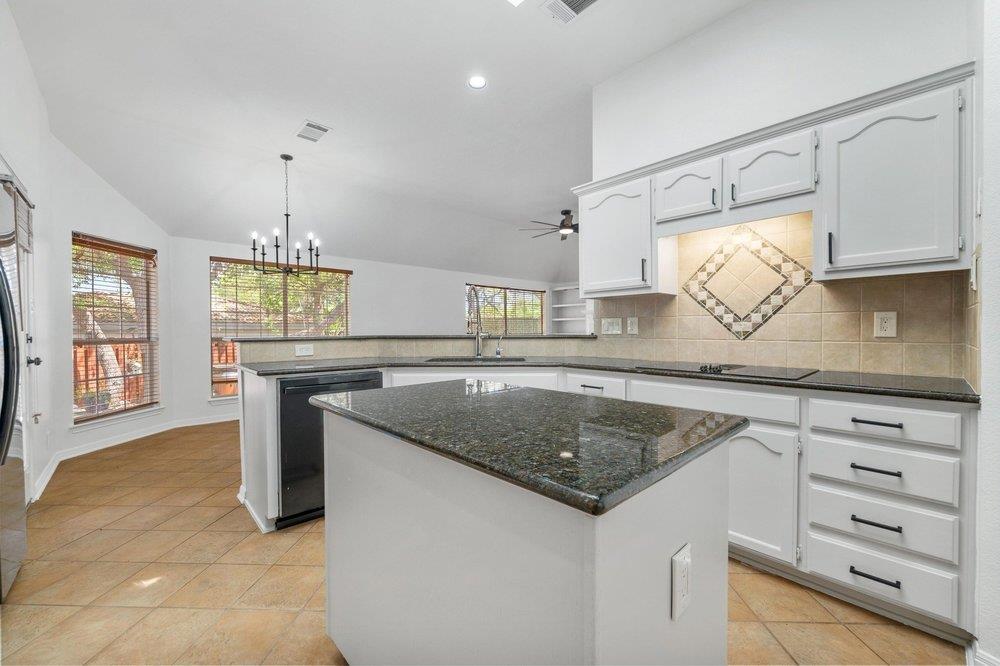 209 El Rio DR