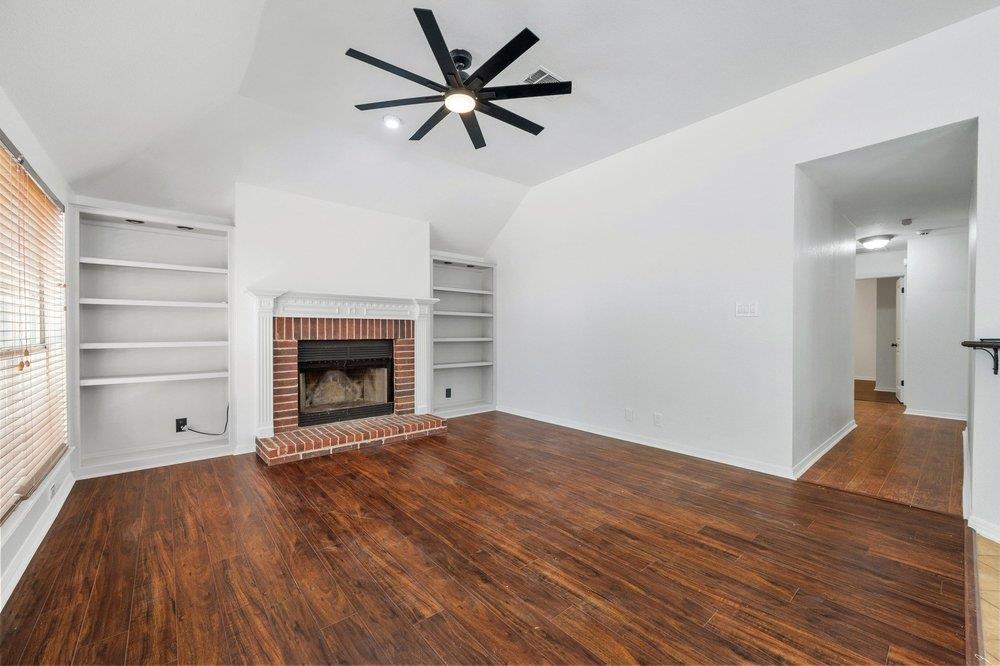209 El Rio DR