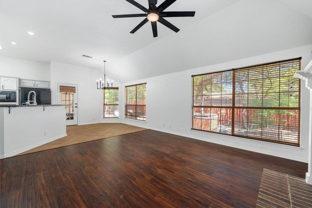 209 El Rio DR