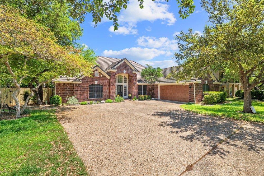 209 El Rio DR