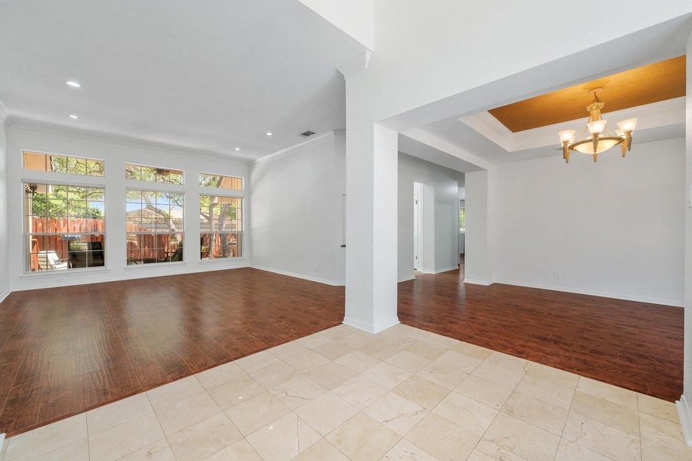 209 El Rio DR