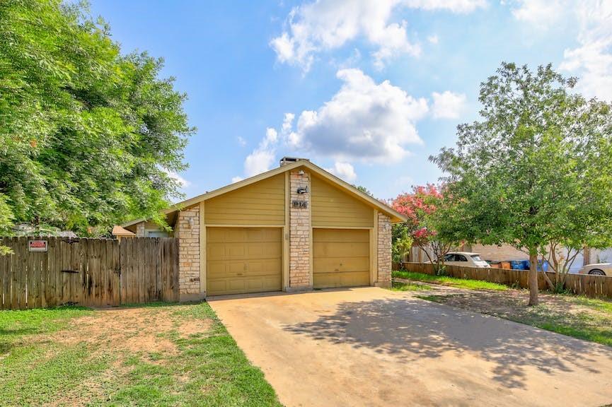 914 Bird Creek DR