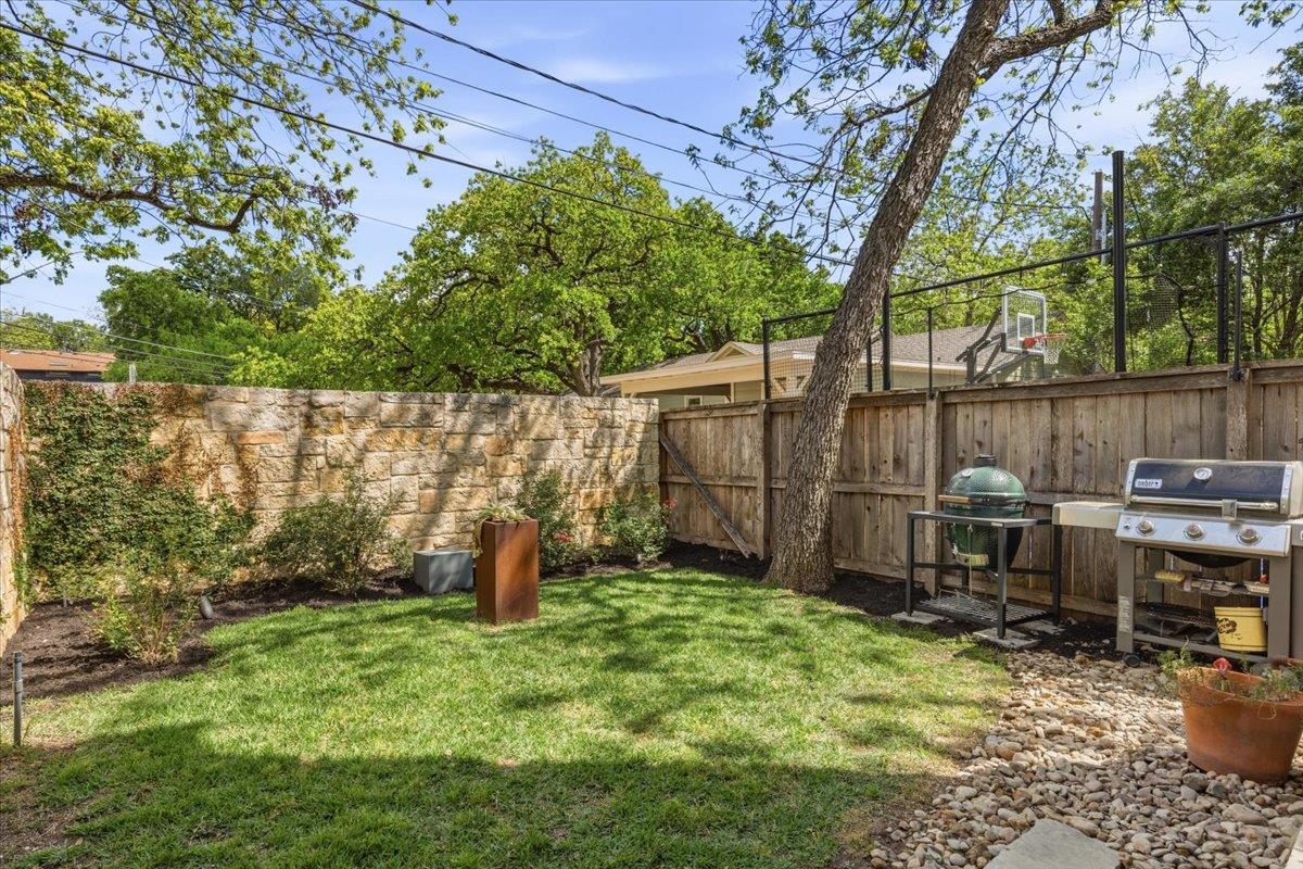 2207 Forest TRL # A