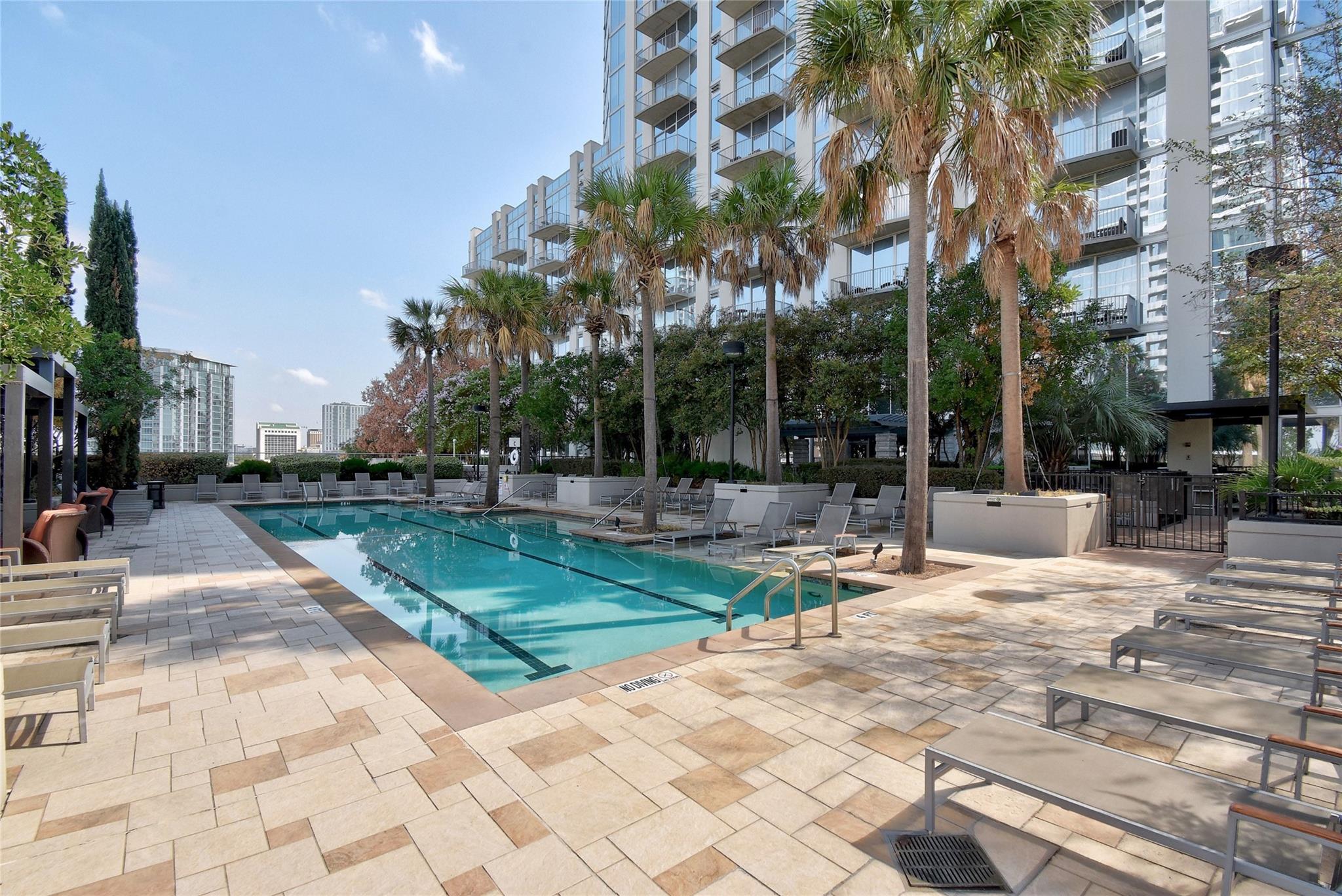 360 Nueces ST # 3705