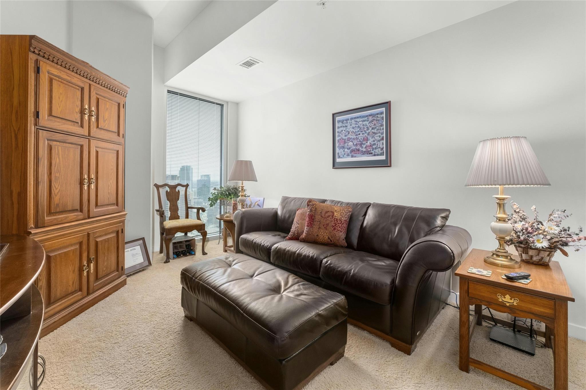 360 Nueces ST # 3705