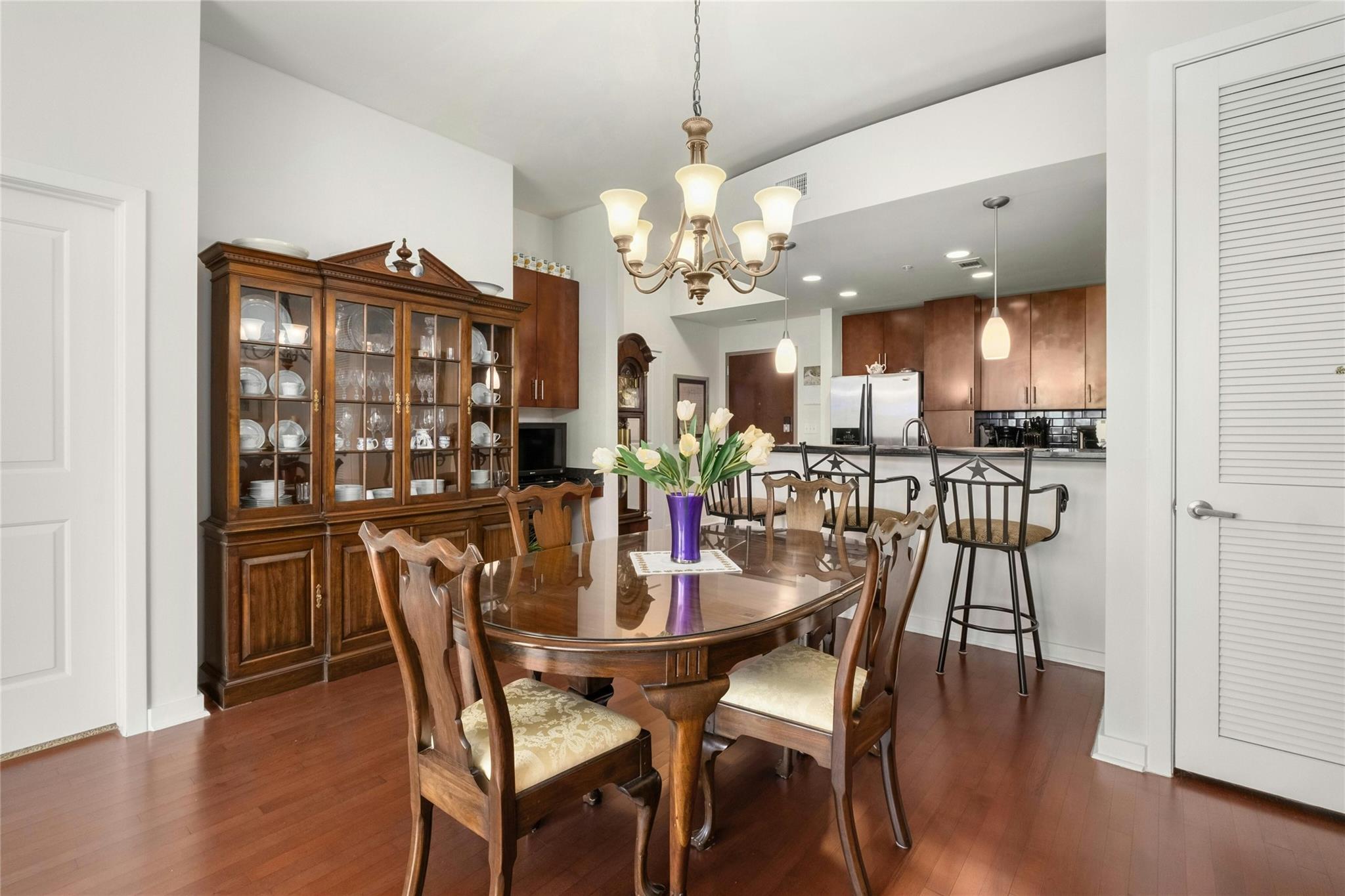 360 Nueces ST # 3705