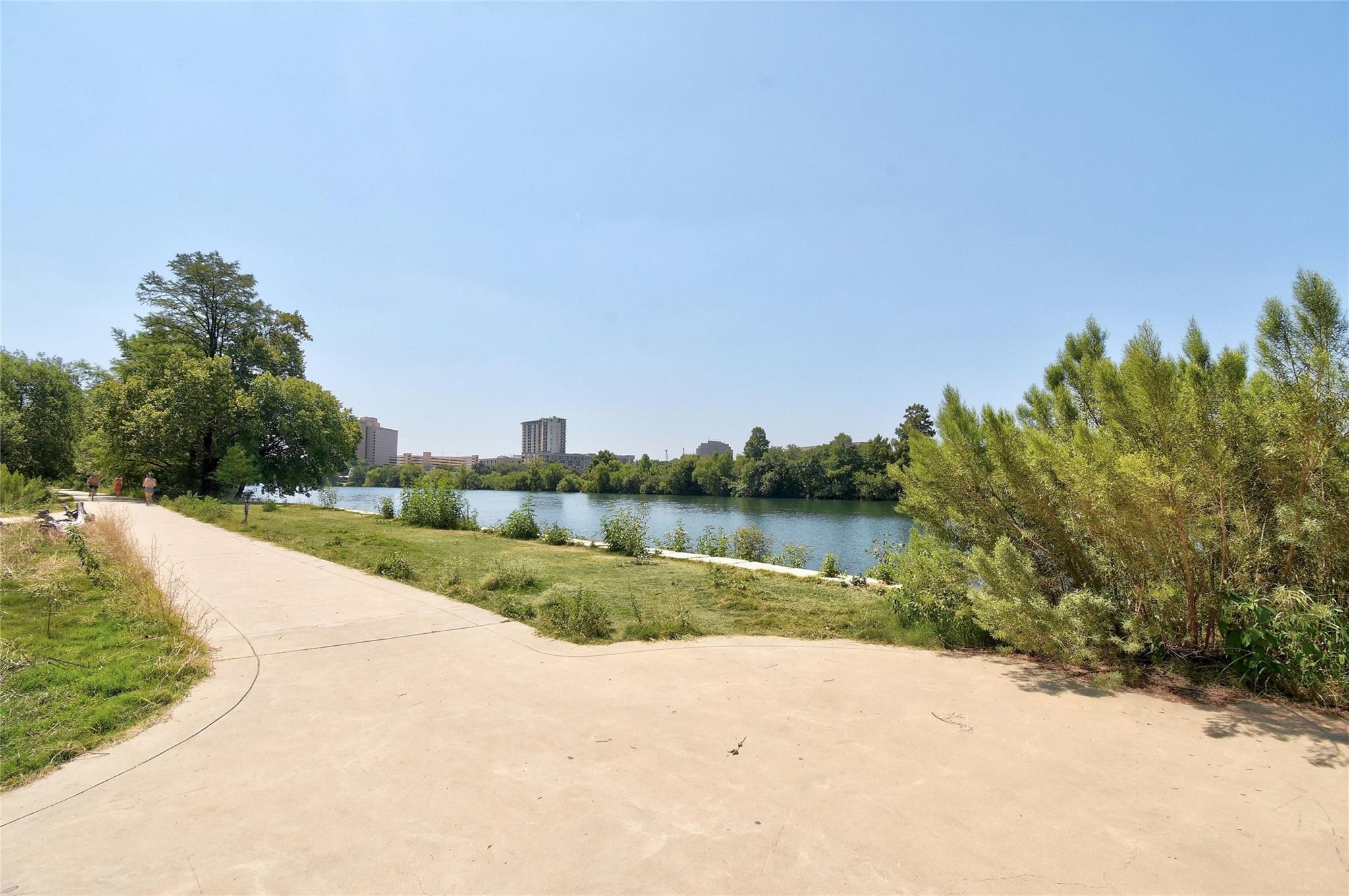 360 Nueces ST # 3705
