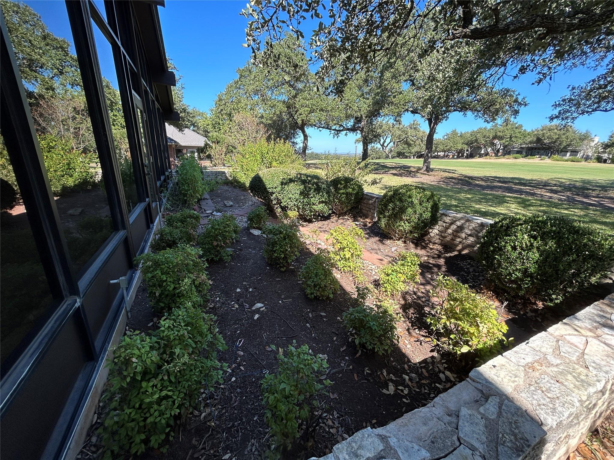 712 Rolling Green DR