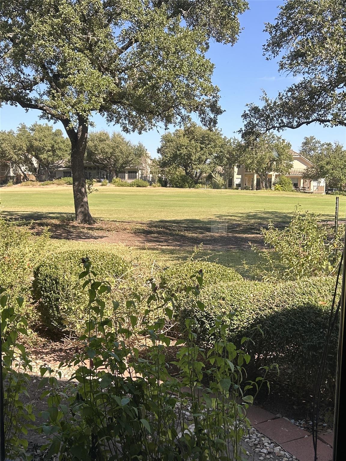 712 Rolling Green DR