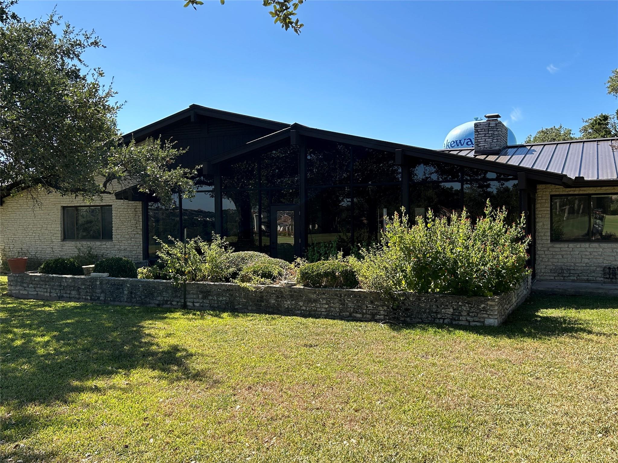 712 Rolling Green DR