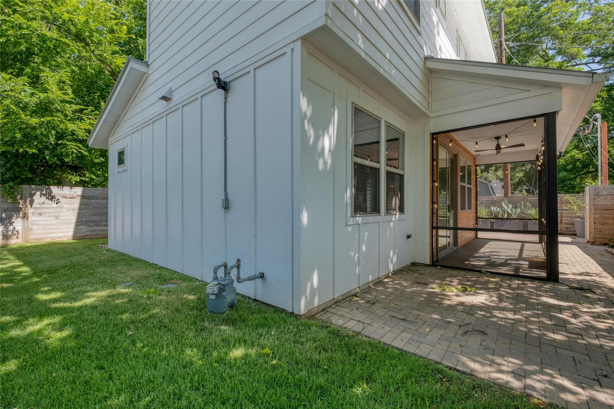 2204 Holly ST # 2