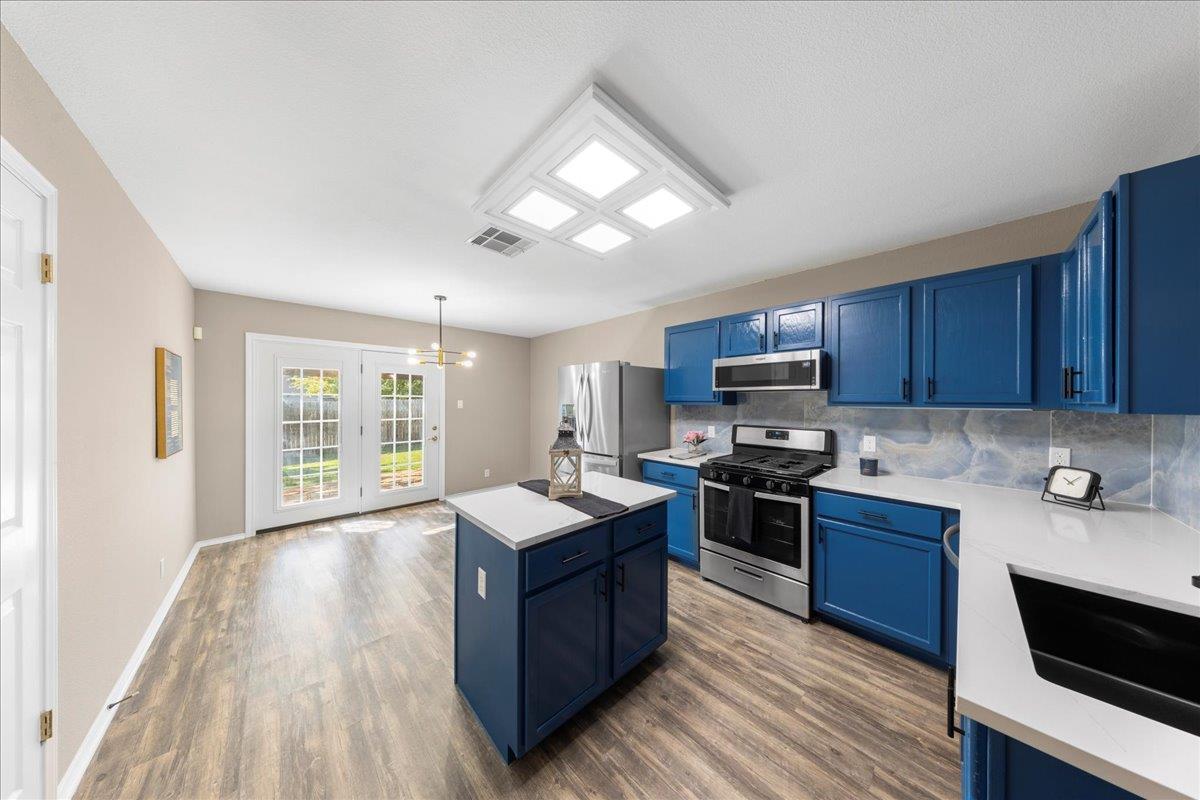 202 Ashbury DR, Leander