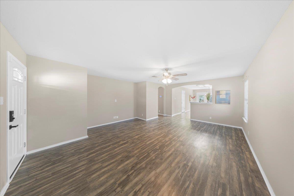 202 Ashbury DR, Leander