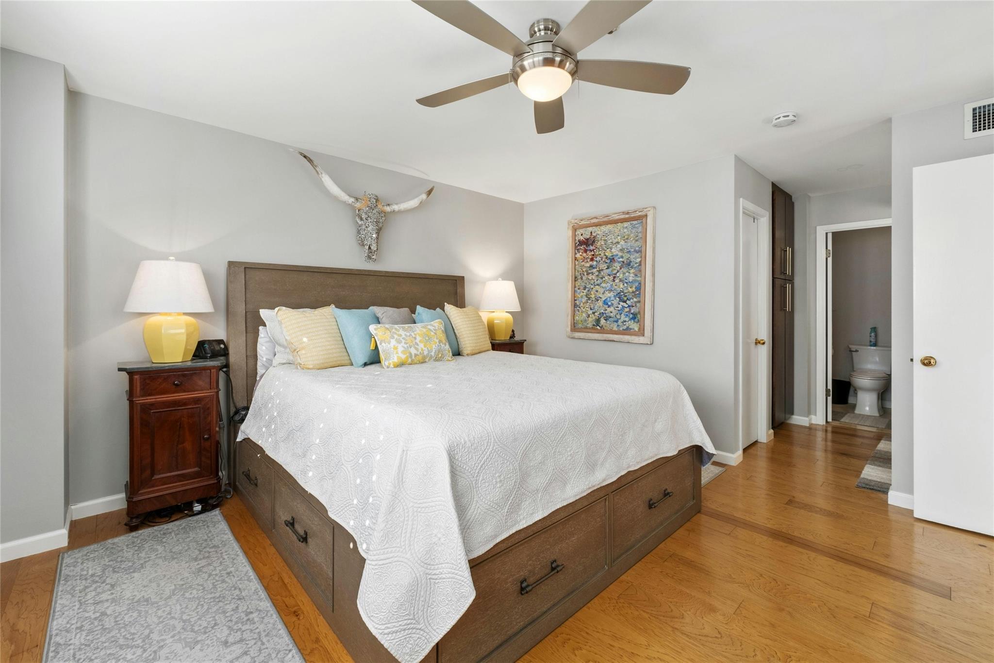 40 N Interstate Hwy 35 Unit: 3D4