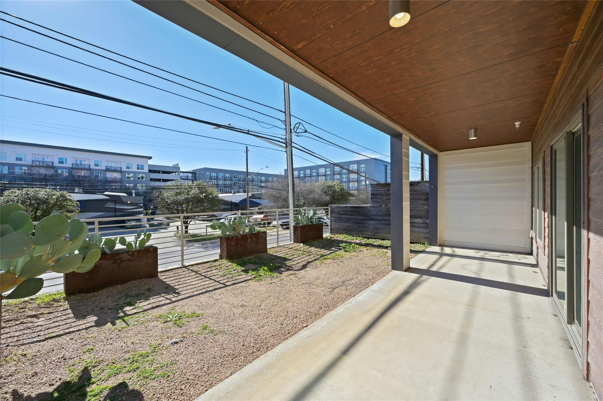 4361 S Congress Ave # 129